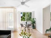 Bright and Stylish Apartment in Prahran