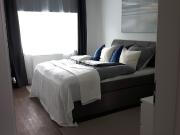 Bright apartment close to park