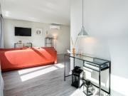 Bright Apartment Next to D. Luis
