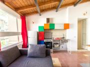Bright Apartment on Quattro Venti Cribmed