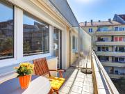 Bright apartment on the top floor for rent