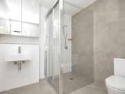 Bright Apartment, Prime Location