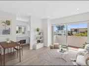 Bright Beachside Apartment with Ocean Views