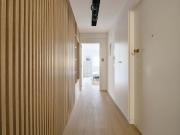 Bright bedroom in a 5 bedroom apartment in Lisbon Room 5