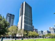 Bright CBD Apartment with Stunning Balcony Views