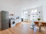 Bright & charming and modern studio in Prenzlauer Berg...