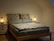 Bright cozy quiet green located 3 room apartment near...