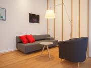 Bright Designer Apartment in Courtyard near Paul Lincke...