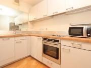 Bright double bedroom close to North Greenwich tube...