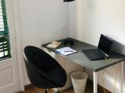 Bright double bedroom in Manresa city center 60 km form...