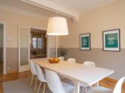 Bright double bedroom in well connected Sant Gervasi