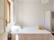 Bright double bedroom with private bathroom in Saldanha...