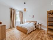 Bright family apartment in a quiet neighborhood in...