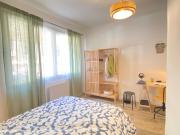 Bright flat between Saint Charles and university,... Bright flat between Saint Charles and university,...