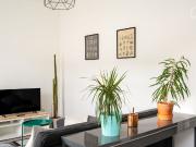 Bright, fully furnished one bedroom flat with balcony in...