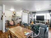 FRESHLY PAINTED 2 Bedroom Apartment in Central Cheltenham