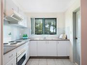 Bright Modern Apartment Enhanced with Private Leafy Outlooks