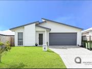 Bright, Modern & Low Maintenance – Perfect Nirimba Rental!