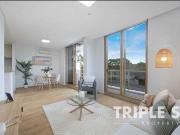 Bright North Facing with Water & Park view UNFURNISHED!