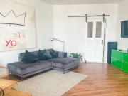 Bright old building renovated flat with balcony in...