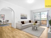 Bright & Refreshed Two Bedroom Apartment