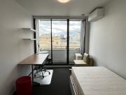 Bright refurbished stuido with views