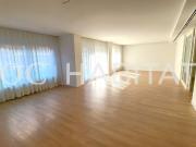 Bright renovated apartment in the center of Valencia —...