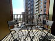 Bright spacious 1 bed apartment w/balcony