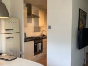 Bright & Spacious 2 Bed Maisonette in Notting Hill