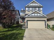 Bright & Spacious 3 Bedroom Home with Bonus Room + 3...