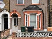 Bright & Spacious 5 Bedroom Flat! LEYTON