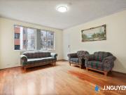 Bright & Spacious First Floor Unit Only 150m to Shops