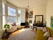 Bright Spacious Flat in Hackney