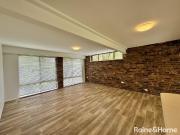 One Bedroom Garden Apartment Opposite Pittwater Reserve...