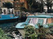 Bright Studio Near Canary Wharf • Going Fast