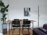 Bright & stylishly furnished temporary apartment top...