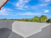 Bright, Top Floor Apartment