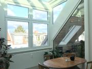 Bright top floor flat with large terrace in Moabit –...