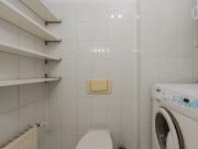 Bright top floor flat with spacious terrace in the...