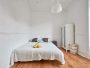 Bright twin bedroom in Arroios Room 6
