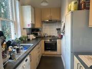 Bright Two Bed Flat Great Transport Links!