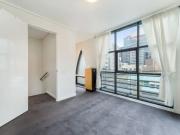 Bright Two Bedroom in the 1920s 'Shocko House'...