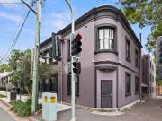 Bright Urban Haven Moments from the CBD