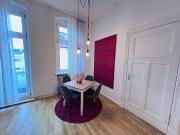 Bright, well designed 2 room apartment in an old...