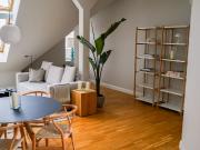 Bright & wonderful penthouse apartment in Prenzlauer...