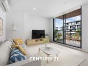 BRIGHTLY LIT CORNER UNIT – WALK TO UNI