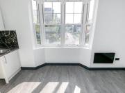 Brighton Road, Redhill, House Share For