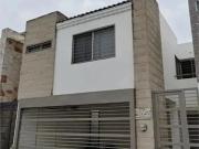 BRISAS DE VALLE ALTO. 3 RECÁMARAS CADA UNA CON SU BAÑO...