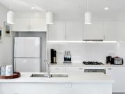 Brisbane Water Views & Stylish Apartment