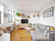 Brixton Road, Brixton 2 bed flat £500,000